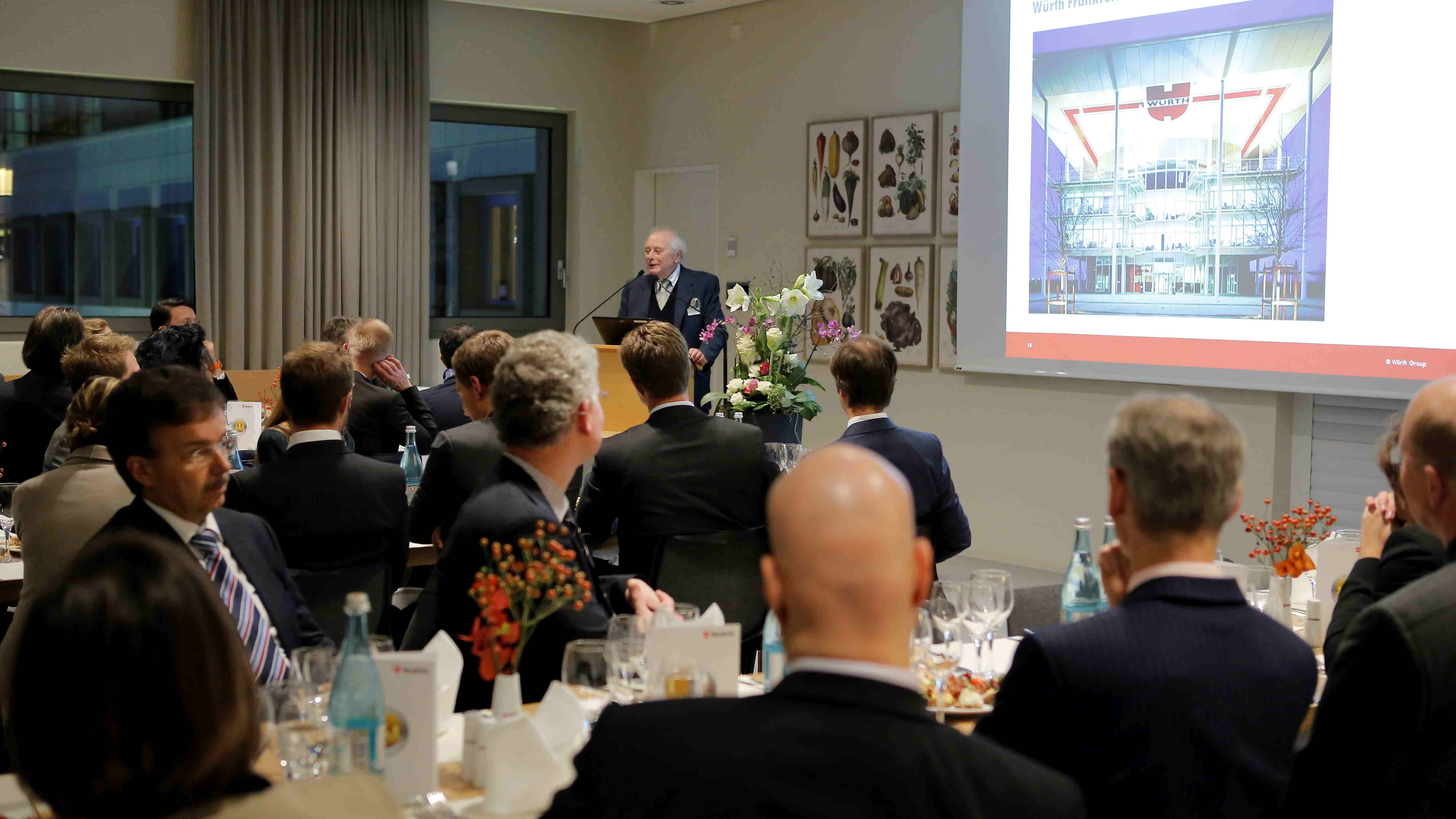 Professor Reinhold Würth empfängt den Entrepreneurs Club zum 10. Karrieretag Familienunternehmen
