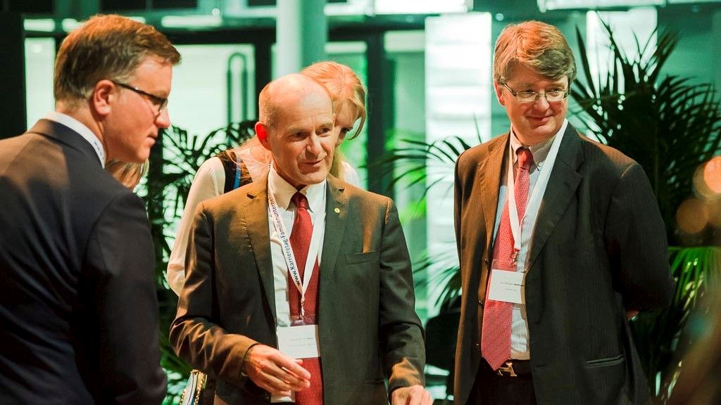 Karl-Erivan W. Haub Tengelmann im Gespraech bei der Unternehmer-Lounge