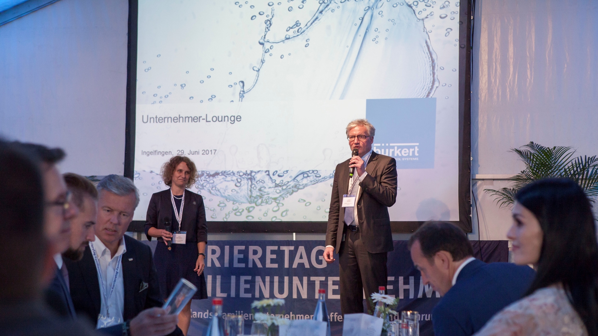 unternehmer lounge buerkert heribert rohrbeck begruessung