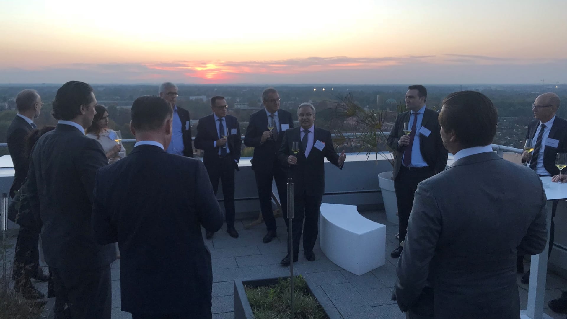 1. Workshop Family Office Vorstellung Stimmung Dachterasse