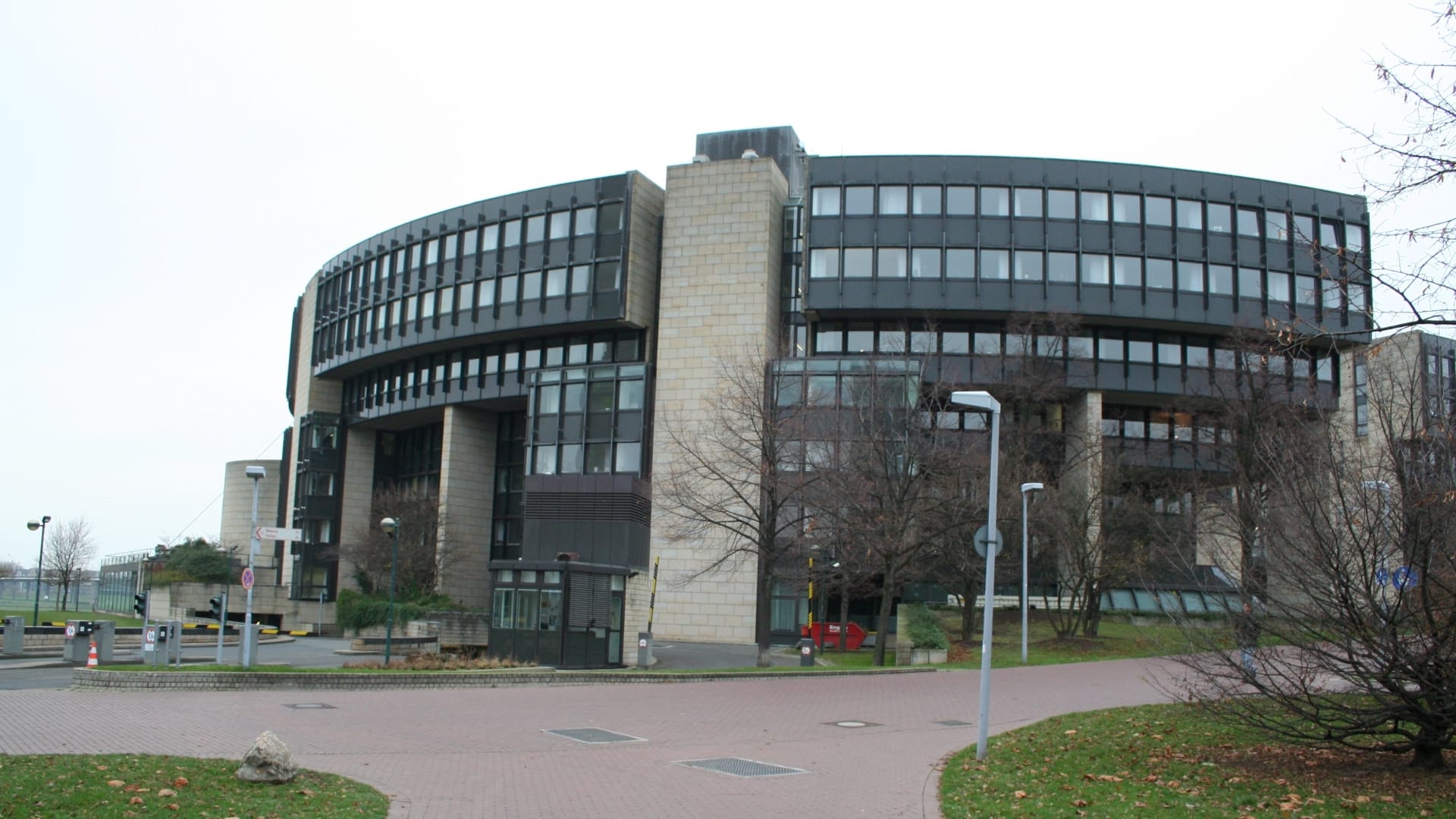 15. Quartalszirkel Landtag Duesseldorf Aussenansicht